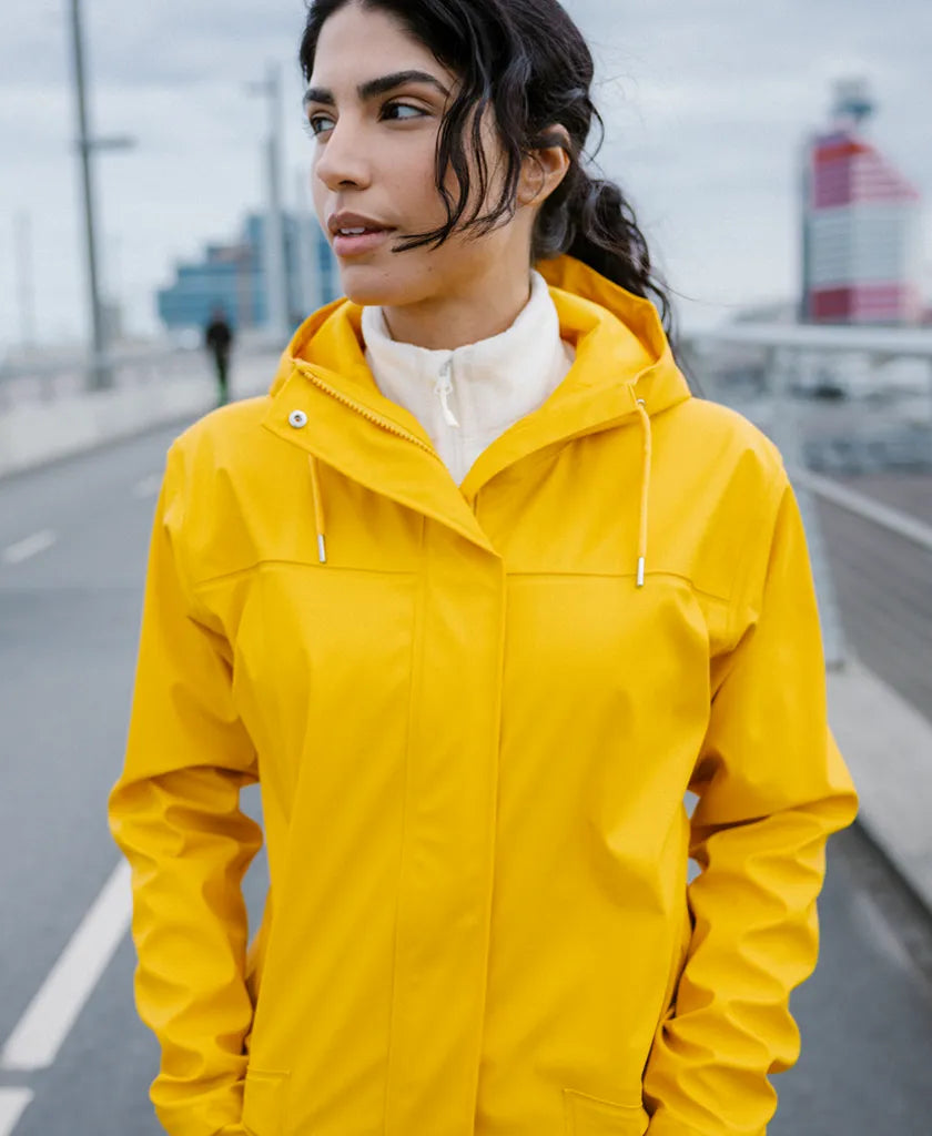 344 ESSENTIAL YELLOW